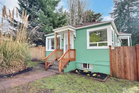 420 E Meeker St, Kent, WA 98030