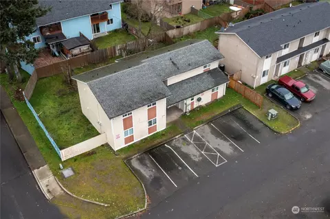 2706 S 258th St, Kent, WA 98032