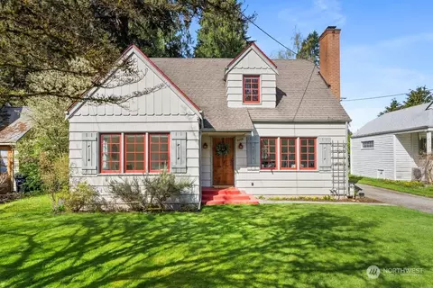 3209 Lorne St SE, Olympia, WA 98501