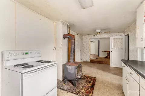 268 Tauscher Rd, Onalaska, WA 98570 photo 13