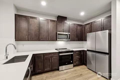 Kitchen - 1820 201st Pl SE #C7, Bothell, WA 98012 photo 2 of 5