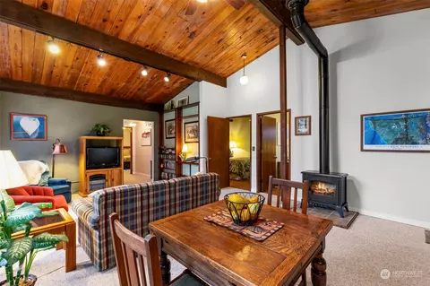 Dining - 323 Dungeness Mdws, Sequim, WA 98382 photo 2 of 2