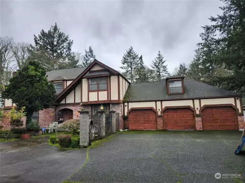 8704 Lake Steilacoom Point Rd SW, Lakewood, WA 98498