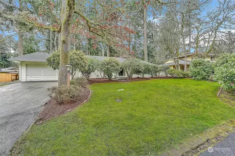 6810 Topaz Dr SW, Lakewood, WA 98498
