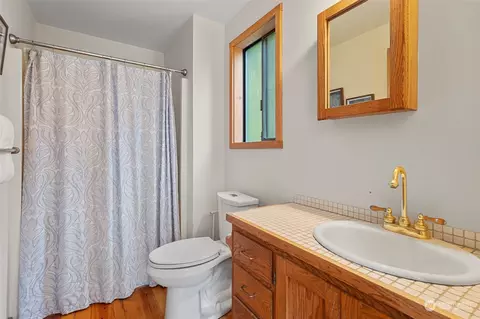 Bath - 4391 Peaceful Pl, Langley, WA 98260 photo 1 of 3