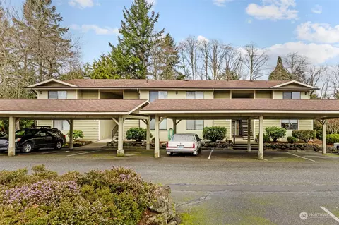 3580 Narrows View Ln NE #204, Bremerton, WA 98310