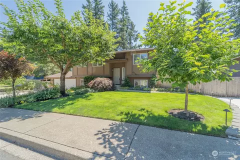 23307 SE 266th St, Maple Valley, WA 98038