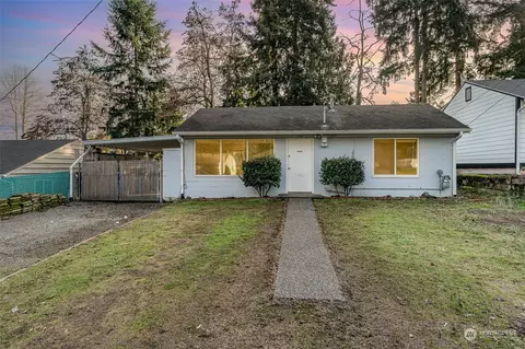 3401 NE 6th Pl, Renton, WA 98056