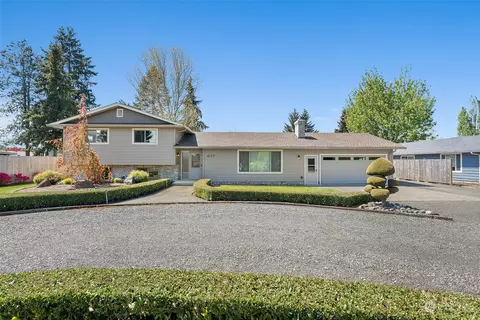 617 Oakland Ave, Centralia, WA 98531