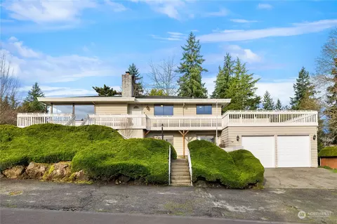 10654 34th Ave SW, Seattle, WA 98146