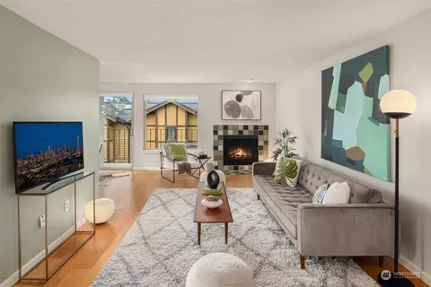 4511 Greenwood Ave N #3, Seattle, WA 98103