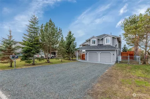 4389 Saltspring Dr, Ferndale, WA 98248