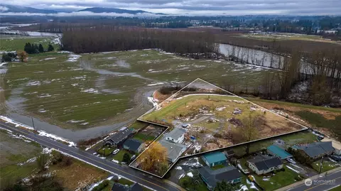 102 Emerson Rd, Everson, WA 98247