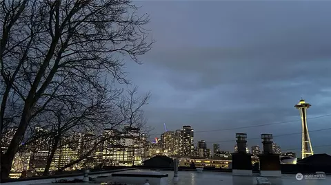 920 5th Ave N #12, Seattle, WA 98109