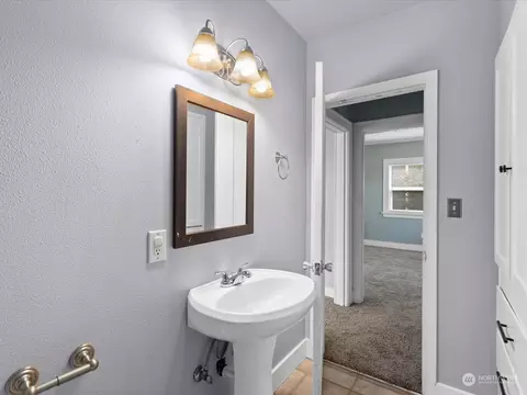 1608 Mcdougall Ave, Everett, WA 98201 photo 11