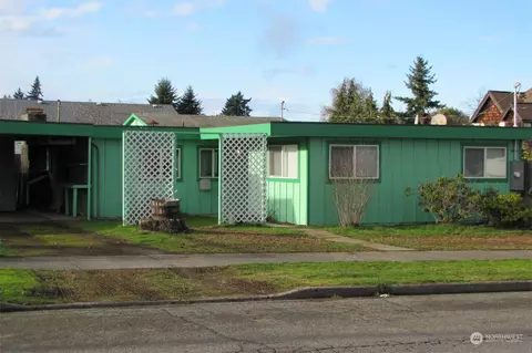904 S Pine St, Port Angeles, WA 98363