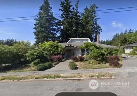 1660 NE 11th Ave, Oak Harbor, WA 98277