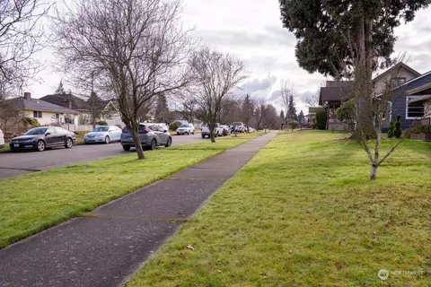 View/Area - 1712 Rainier Ave, Everett, WA 98201 photo 1 of 1