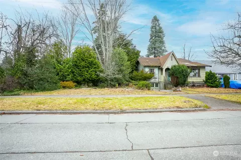 1314 W North St, Bellingham, WA 98225