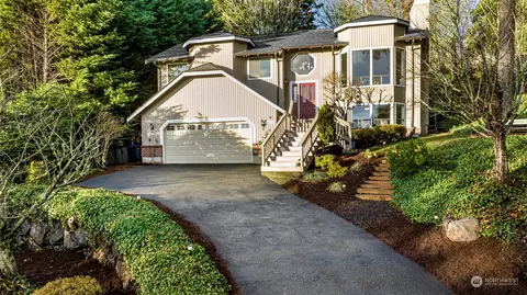 14812 SE 62nd Ct, Bellevue, WA 98006