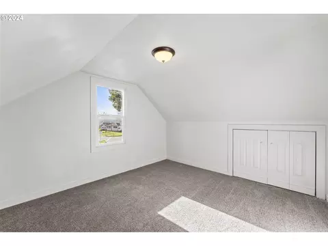 Other - 302 15th Ave, Longview, WA 98632 photo 7 of 10