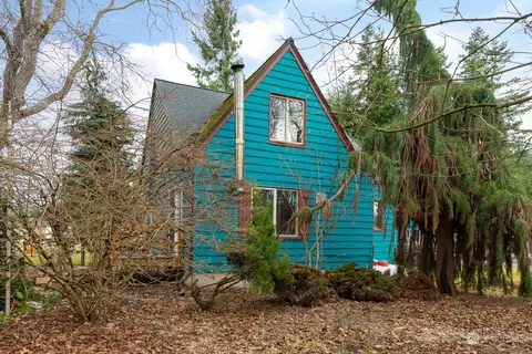 Exterior - 5709 Putnam Rd, Everson, WA 98247 photo 4 of 12