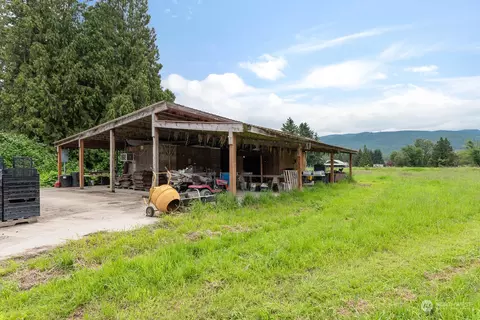 Exterior - 5709 Putnam Rd, Everson, WA 98247 photo 7 of 12