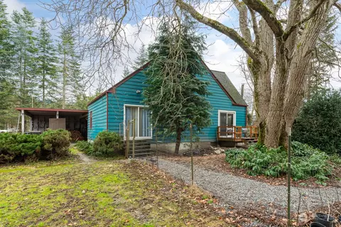 Exterior - 5709 Putnam Rd, Everson, WA 98247 photo 2 of 12