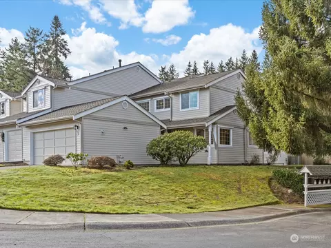 251 145th Pl SE #19, Bellevue, WA 98007