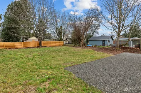 158 SW 115th St, Seattle, WA 98146