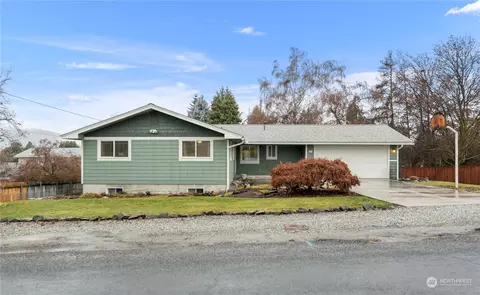 326 N James Ave, East Wenatchee, WA 98802