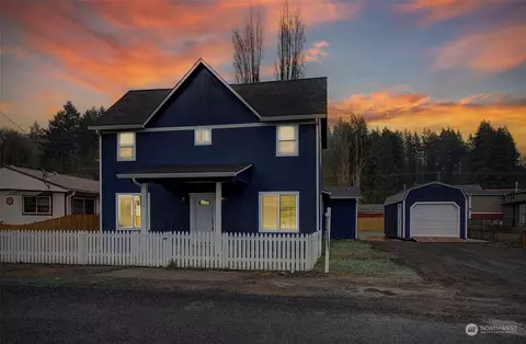 308 SE Front St, Winlock, WA 98596