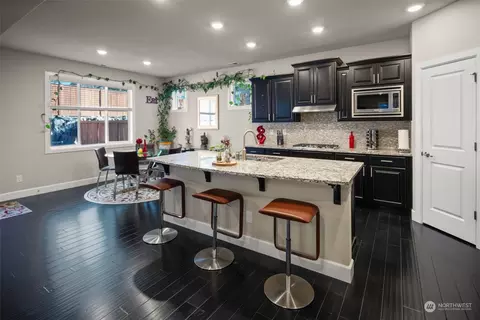 Kitchen - 17315 42nd Ave SE, Bothell, WA 98012 photo 1 of 4
