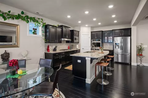 Kitchen - 17315 42nd Ave SE, Bothell, WA 98012 photo 3 of 4