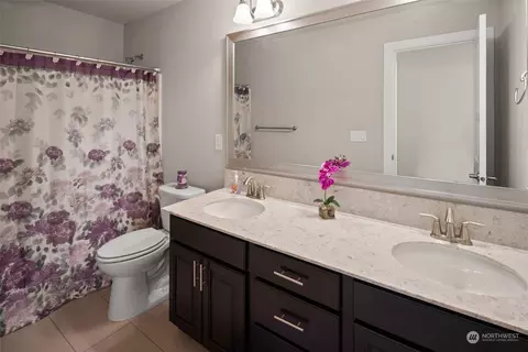 Bath - 17315 42nd Ave SE, Bothell, WA 98012 photo 2 of 5