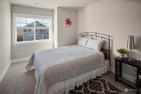 Bedroom - 17315 42nd Ave SE, Bothell, WA 98012 photo 3 of 5