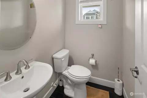 Bath - 17315 42nd Ave SE, Bothell, WA 98012 photo 1 of 5