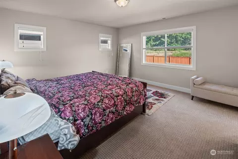 Bedroom - 17315 42nd Ave SE, Bothell, WA 98012 photo 4 of 5