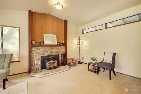 Living - 24127 SE 376th St, Enumclaw, WA 98022 photo 3 of 6