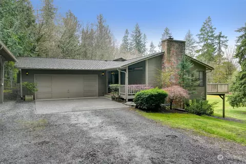 24127 SE 376th St, Enumclaw, WA 98022
