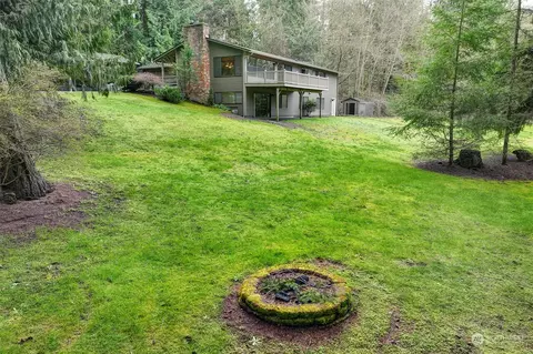 Exterior - 24127 SE 376th St, Enumclaw, WA 98022 photo 5 of 11