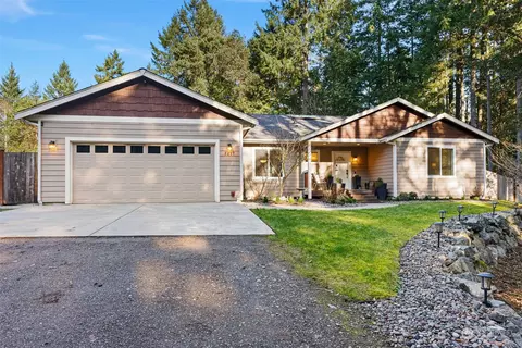1217 Ozette Dr, Fox Island, WA 98333