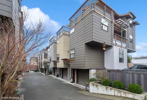 5922 California Ave SW #C, Seattle, WA 98136