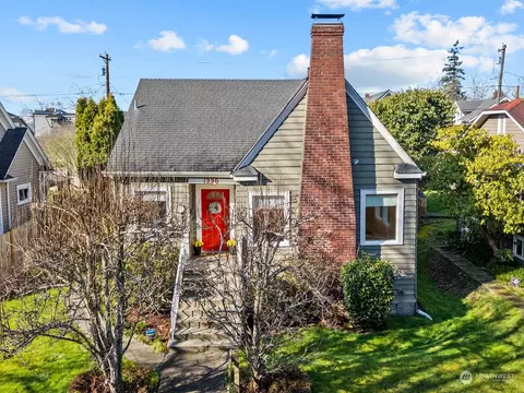 1220 Wetmore Ave, Everett, WA 98201