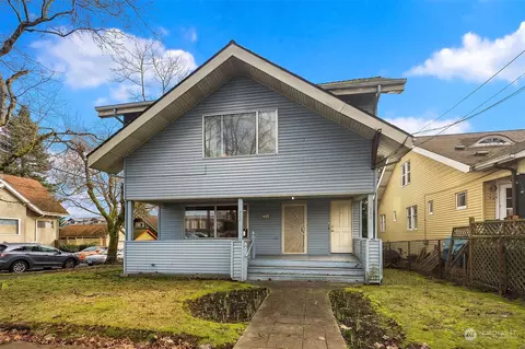 222 25th Ave, Seattle, WA 98122
