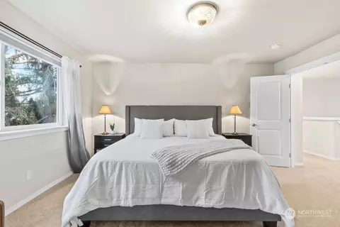 Bedroom - 19005 Grannis Rd, Bothell, WA 98012 photo 4 of 6