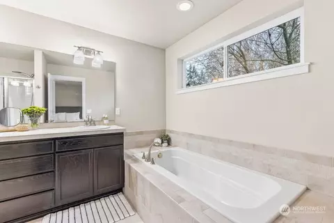 Bath - 19005 Grannis Rd, Bothell, WA 98012 photo 2 of 5
