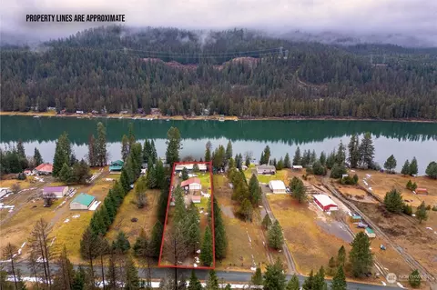 542 Larch Ln, Cusick, WA 99119