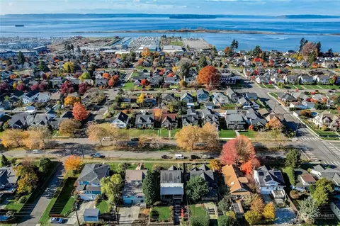 View/Area - 1020 Colby Ave, Everett, WA 98201 photo 1 of 2