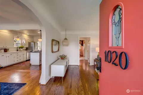 Entry Way - 1020 Colby Ave, Everett, WA 98201 photo 1 of 7